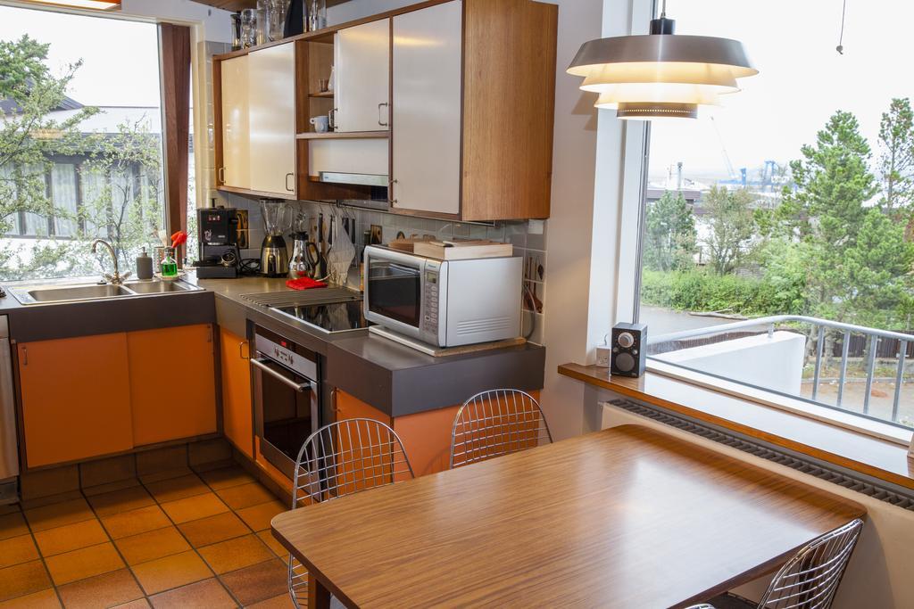 Cozy 60's In Reykjavík